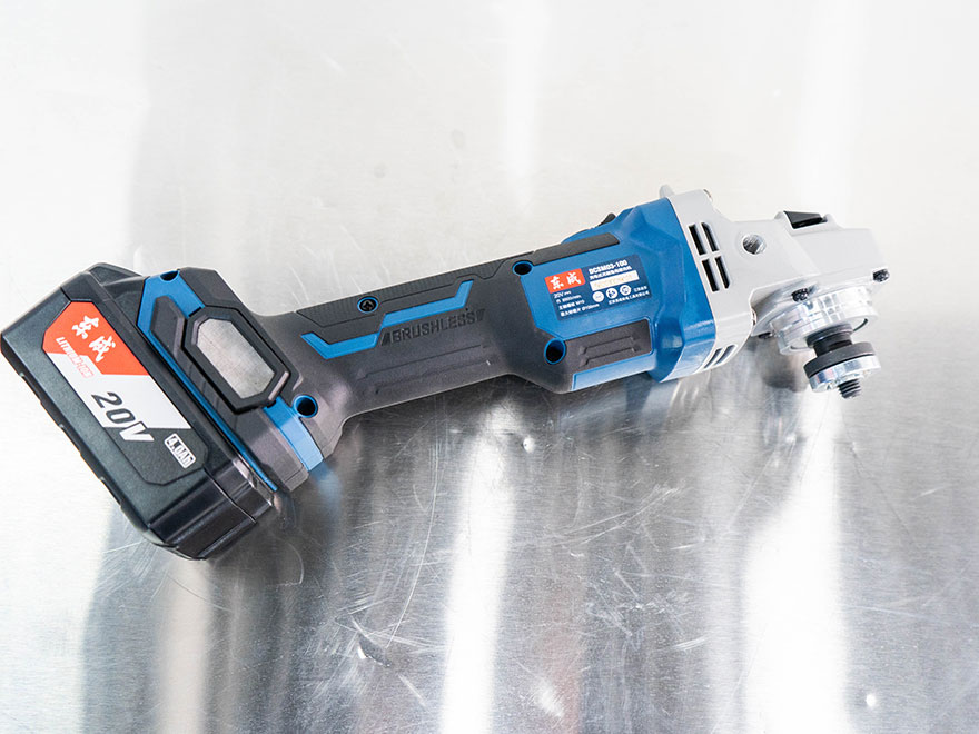  东成锂电角磨机